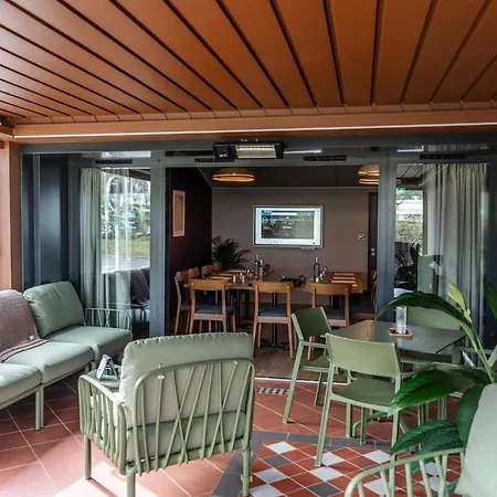 Hotel Les Hauts De Kerano 3*